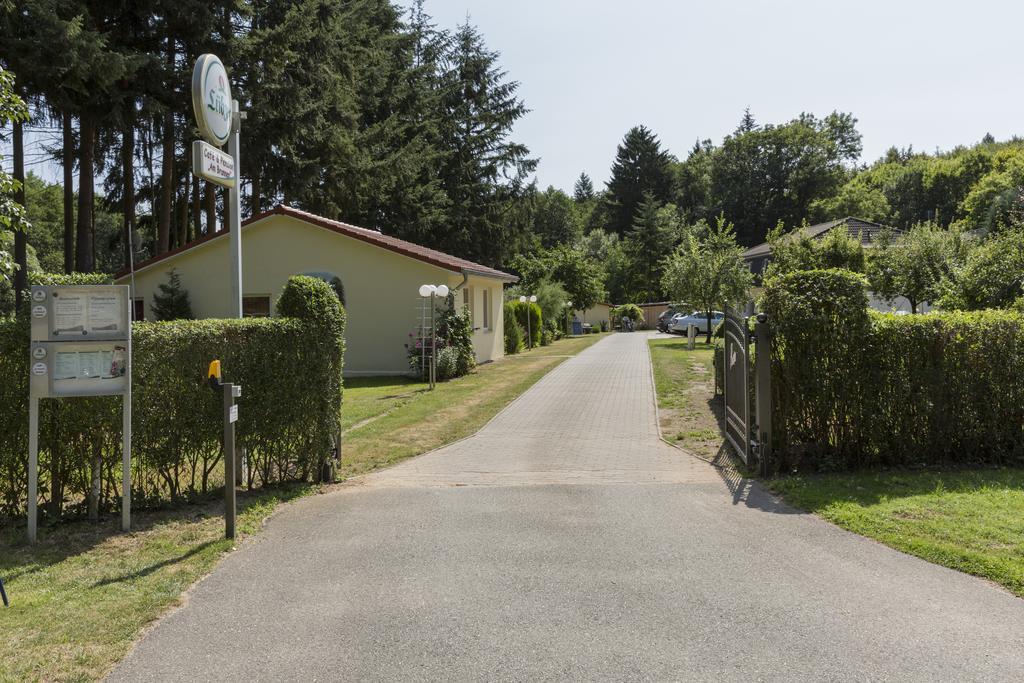 Pension "Am Brunnen" Parchim Exterior photo