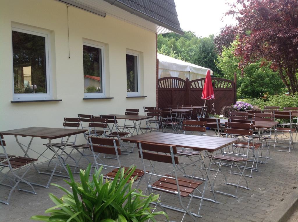 Pension "Am Brunnen" Parchim Exterior photo